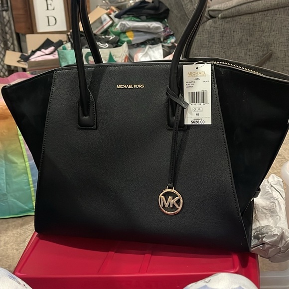 Black large tote , Michael Kors suede sides. Beautiful NEW - Picture 9 of 9